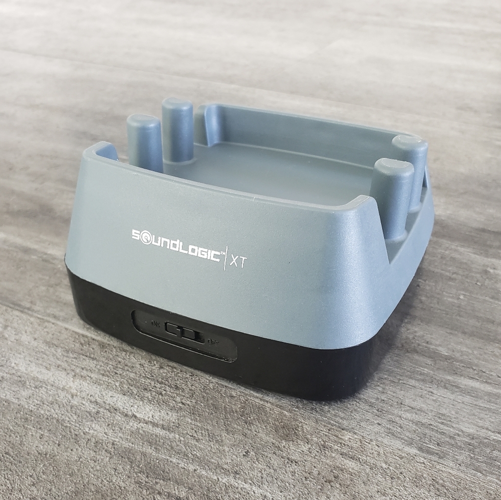 Grey SoundLogic XT 3-Port USB Charging Station